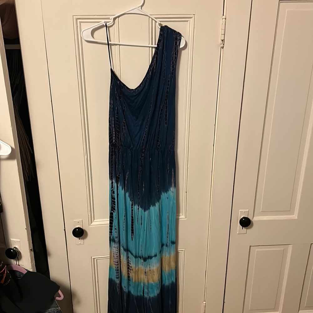 One shoulder maxi dress